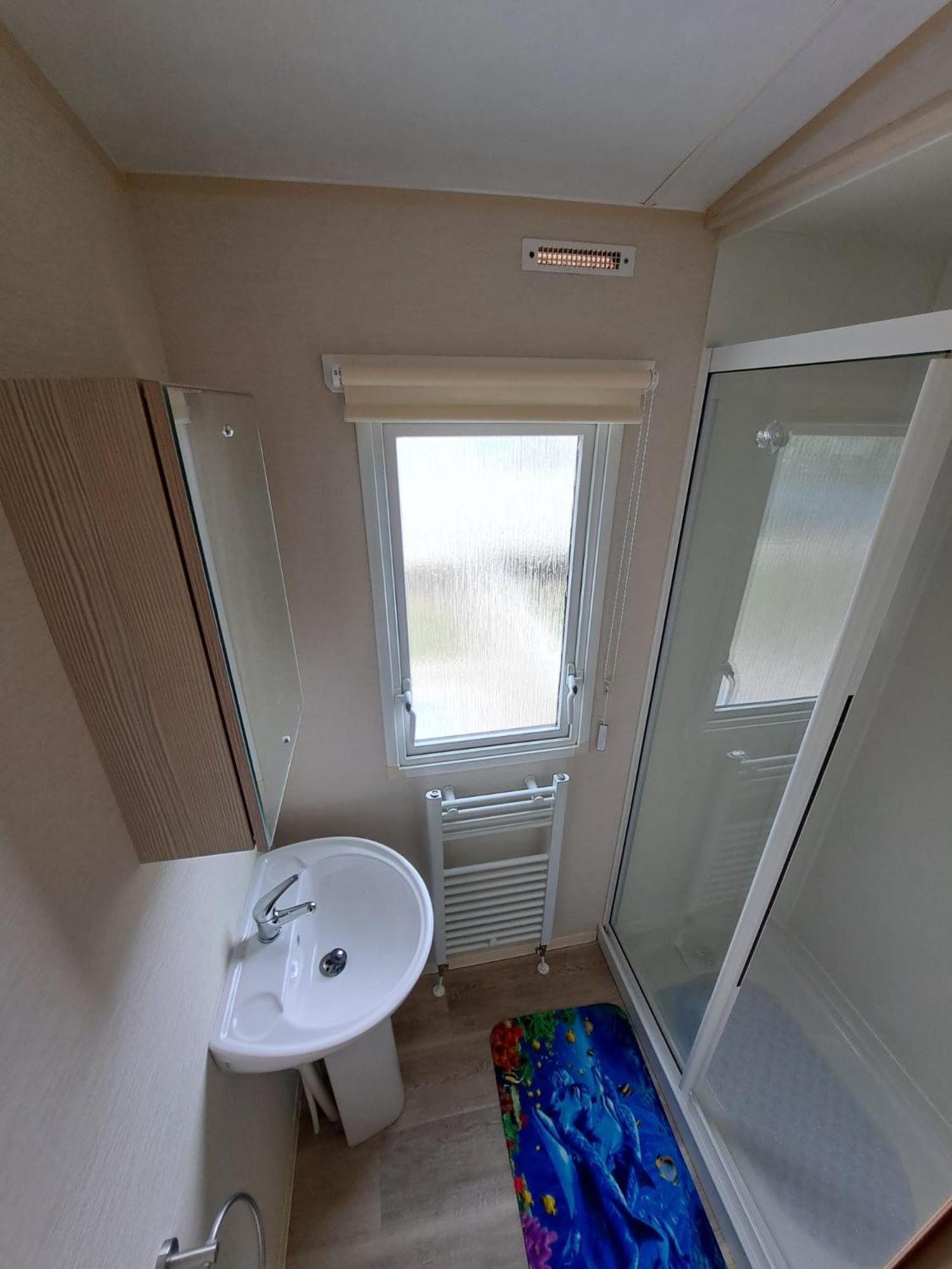 Caravan * Waxholme